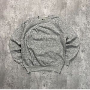 Perfect grey vintage crewneck sweatshirt - unisex